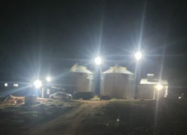 Silos de cooperativa com iluminação resistente a intempéries